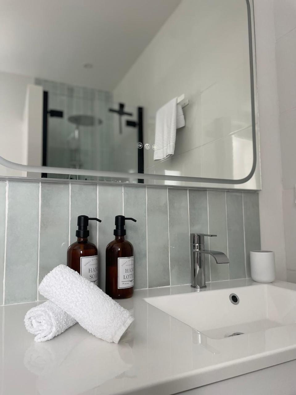 Lou Cabanot - Appartement Lumineux 3 Chambres - Parking Gratuit Béziers Zewnętrze zdjęcie
